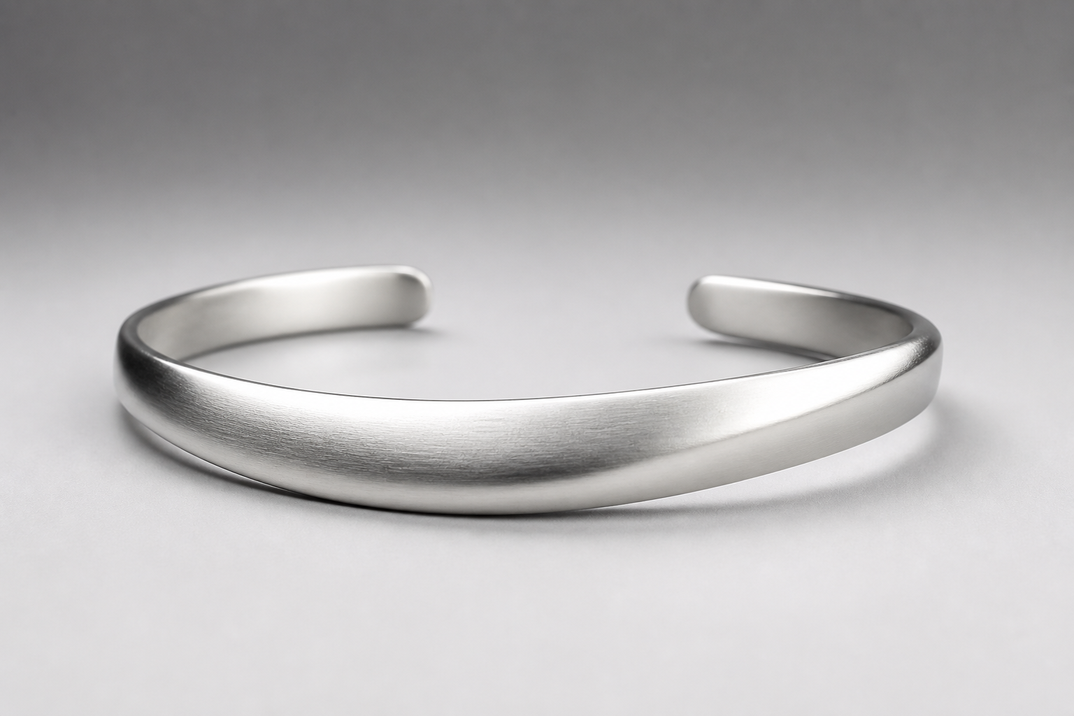 925 Sterling Silver Cuff Bracelet for Nepal Buyers jewellery image